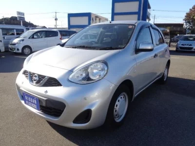 Nissan MARCH  с аукциона в Японии
