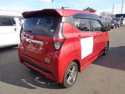 Nissan DAYZ  с аукциона в Японии