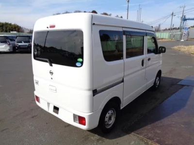 Nissan CLIPPER VAN