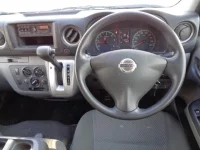 Nissan CARAVAN VAN лот № 5611 оценка 3  с аукциона в Японии 4