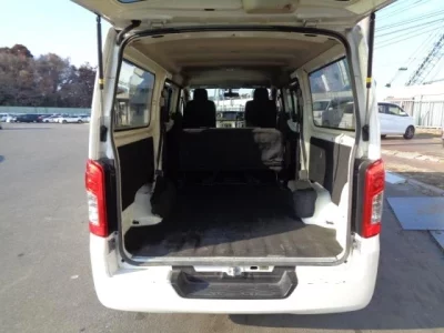 Nissan CARAVAN VAN