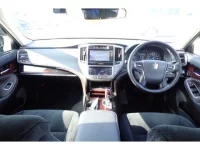 Toyota CROWN лот № 1020 оценка R  с аукциона в Японии 2