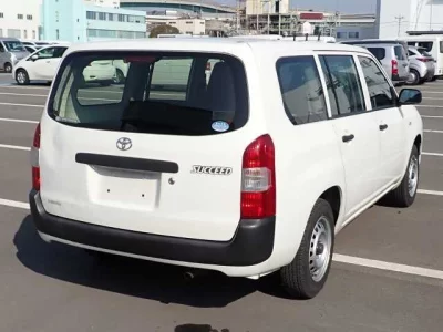 Toyota SUCCEED