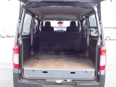 Nissan CARAVAN VAN