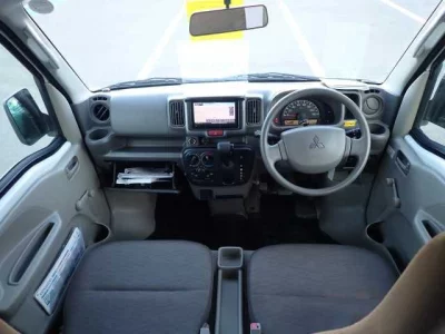 Mitsubishi MINICAB VAN