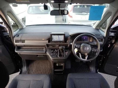 Honda STEP WAGON  с аукциона в Японии