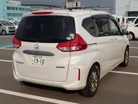 Honda FREED лот № 50 оценка 3.5  с аукциона в Японии 1