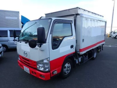 Mazda TITAN  с аукциона в Японии