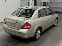 Nissan TIIDA LATIO лот № 70009 оценка 3.5  с аукциона в Японии 4