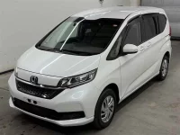 Honda FREED лот № 20006 оценка 4  с аукциона в Японии 3