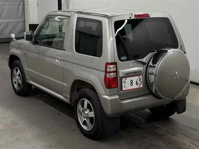 Mitsubishi PAJERO MINI