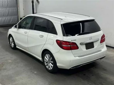 Mercedes-Benz B CLASS