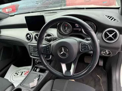 Mercedes-Benz CLA CLASS