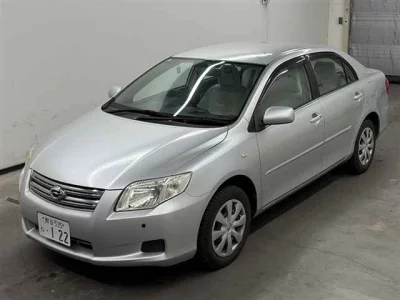 Toyota COROLLA AXIO  с аукциона в Японии