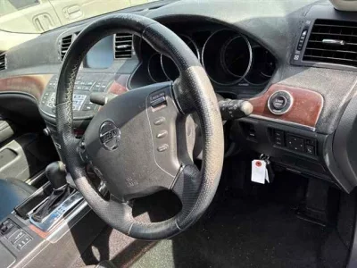 Nissan FUGA  с аукциона в Японии