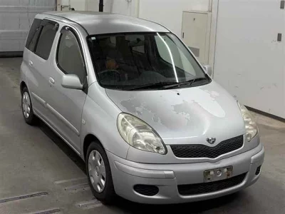 Toyota FUNCARGO  с аукциона в Японии