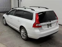 Volvo V70 лот № 90062 оценка 4  с аукциона в Японии 1