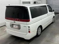 Nissan ELGRAND лот № 90074 оценка 3.5  с аукциона в Японии 4