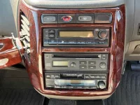 Nissan ELGRAND лот № 90140 оценка 3.5  с аукциона в Японии 5