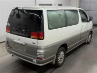 Nissan ELGRAND лот № 90140 оценка 3.5  с аукциона в Японии 4