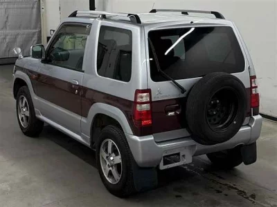 Mitsubishi PAJERO MINI