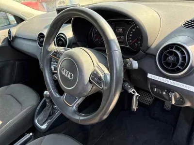 Audi A1  с аукциона в Японии