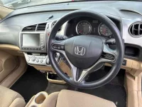 Honda STREAM лот № 60058 оценка 4  с аукциона в Японии 2