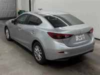 Mazda AXELA лот № 20185 оценка R  с аукциона в Японии 1