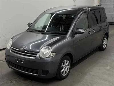 Toyota SIENTA  с аукциона в Японии