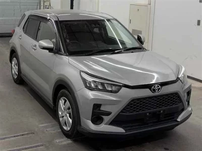 Toyota RAIZE  с аукциона в Японии