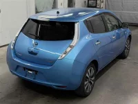 Nissan LEAF лот № 90221 оценка 3.5  с аукциона в Японии 4