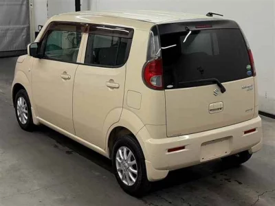 Suzuki MRWAGON