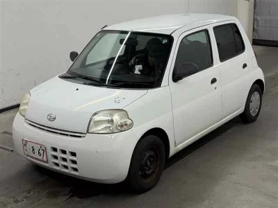 Daihatsu Esse