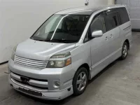 Toyota VOXY лот № 90278 оценка R  с аукциона в Японии 3