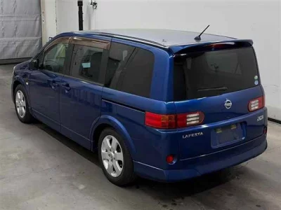 Nissan LAFESTA