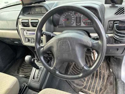 Mitsubishi PAJERO IO