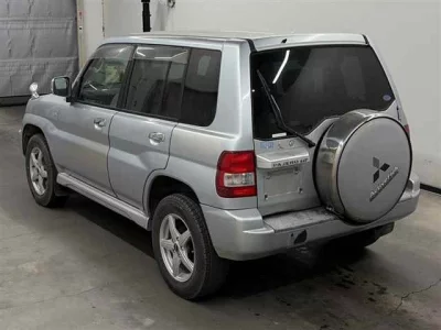 Mitsubishi PAJERO IO