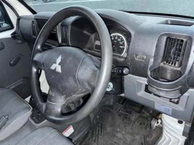 Mitsubishi MINICAB VAN