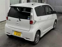 Mitsubishi EK CUSTOM лот № 90268 оценка 3  с аукциона в Японии 4