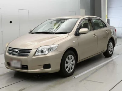 Toyota COROLLA AXIO  с аукциона в Японии