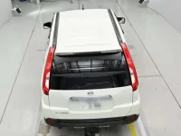 Nissan X-TRAIL лот № 30184 оценка 4  с аукциона в Японии 7