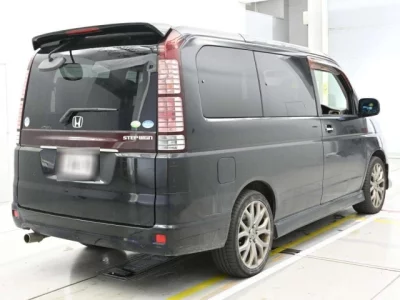 Honda STEP WAGON  с аукциона в Японии
