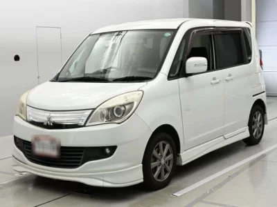 Mitsubishi DELICA D2