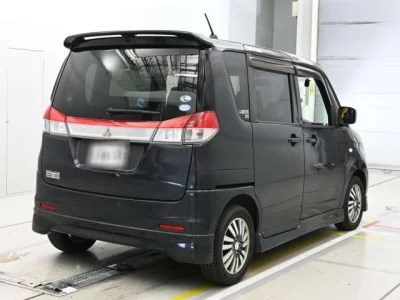 Mitsubishi DELICA D2