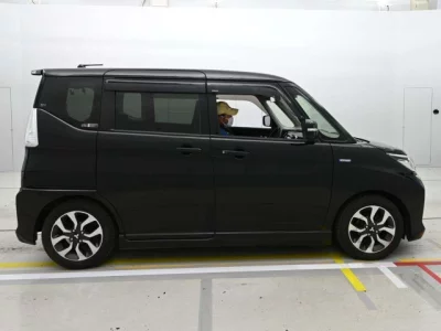 Mitsubishi DELICA D2