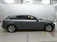Audi A4 лот № 38080 оценка 4.5  с аукциона в Японии 2
