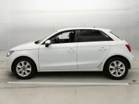 Audi A1 лот № 38084 оценка 4  с аукциона в Японии 3