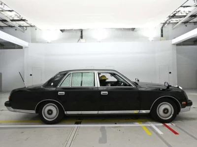 Toyota CENTURY