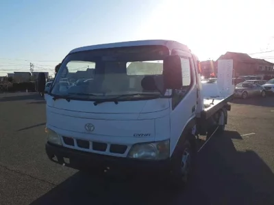 Toyota DYNA  с аукциона в Японии