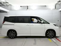 Toyota NOAH лот № 36136 оценка 5  с аукциона в Японии 2